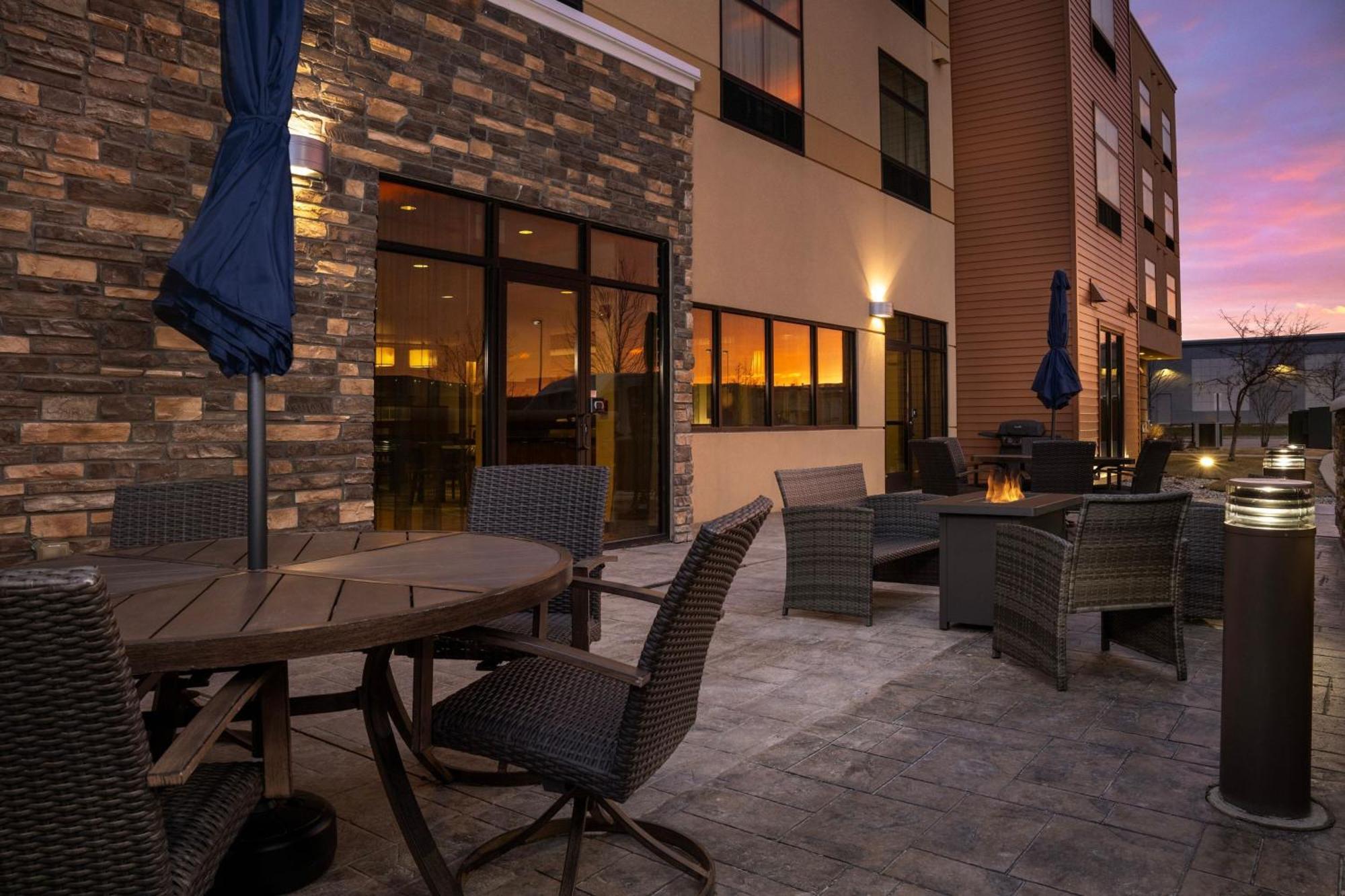 Fairfield Inn & Suites By Marriott Sioux Falls Airport Esterno foto